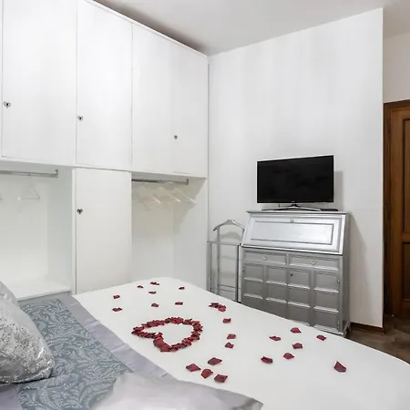 Centro Citta بيت ضيافة كالياري